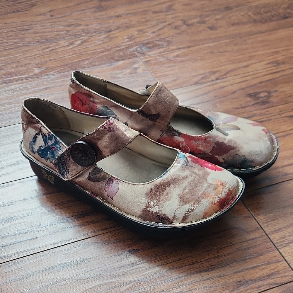 Alegria Floral Mary Jane Shoes in Cream, Pink, Blue, Brown
